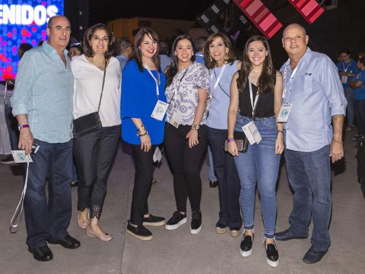 Un éxito el 32 Festival Folklórico Internacional: 'La Vuelta al Mundo'