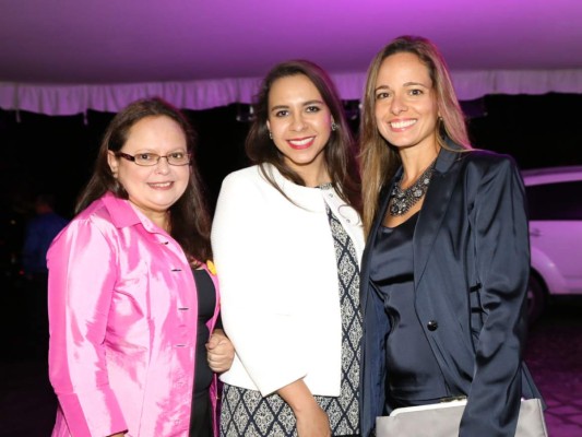 ESTILO Pink Party for a cause