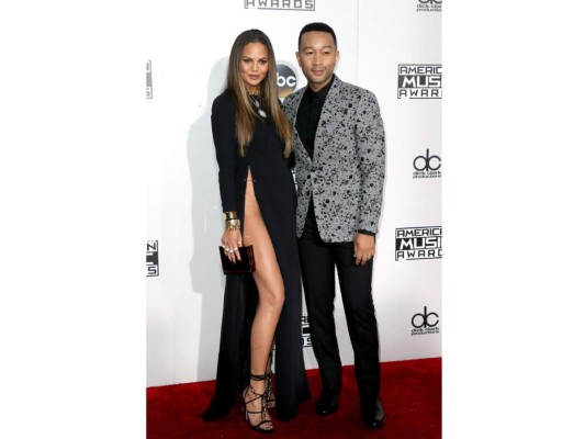 Chrissy Teigen y John Legend