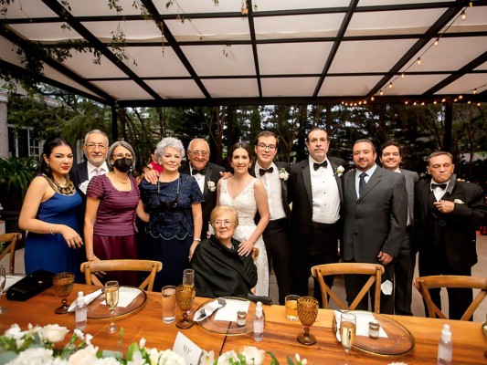 La boda de Pablo Rucks y María Reneé de León