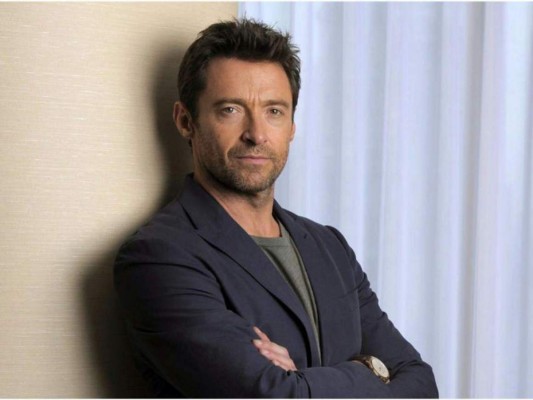 7. Ser actor no era algo que él tenía en mente. Desde un comienzo su sueño era ser un gran periodista e incluso logró graduarse de la universidad tecnológica de Sidney.