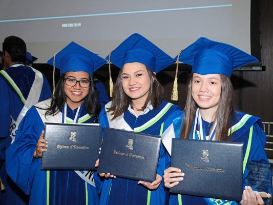 Misa de Acción de Gracias por los nuevos graduados de Santa María del Valle  