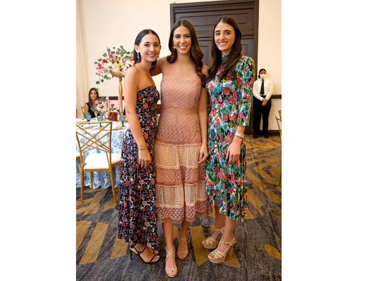 La despedida de soltera de Angie Andonie