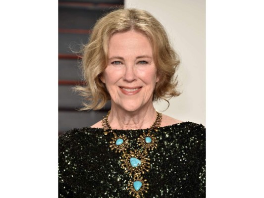 Catherine O'Hara recordada por la actuación de la mamá de la cinta 'Mi pobre angelito'.