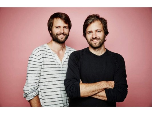1. La tercera temporada no tiene fecha de lanzamiento todavía <br/>Los hermanos Duffer le dijeron a Deadline que era muy difícil para ellos cerrar una temporada en un año. Es muy probable que la nueva temporada lance en el 2019, ya que la segunda temporada se lanzó 15 meses después que la primera temporada haya debutado.