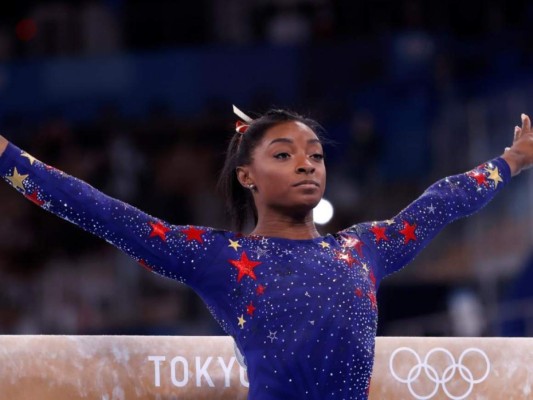 Simone Biles se retira de Tokio 2020 para enfocarse en su salud mental