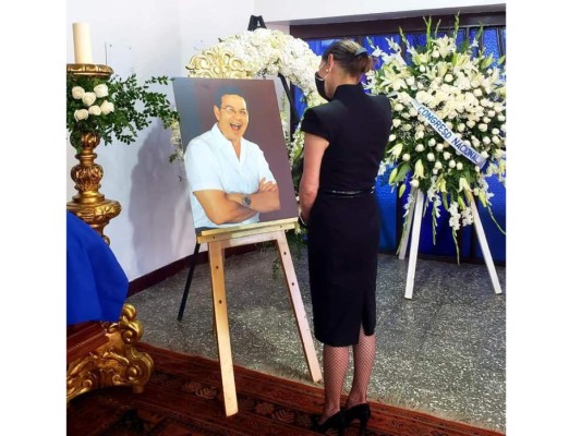 Reciben con honores el cuerpo del ex-presidente Rafael Leonardo Callejas