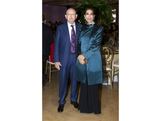 Camilo Kafati recibe homenaje El Forjador 2017  