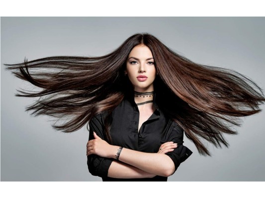 El cabello, lo quieras o no, te define. Los factores hormonales, estrés y contaminación no siempre juegan a su favor y se convierten en su principal amenaza. Para una melena envidiable es necesario armarte de los mejores productos y aquí te recomendamos los que no pueden faltar. ¡Encuéntralos en www.shopestilo.hn!