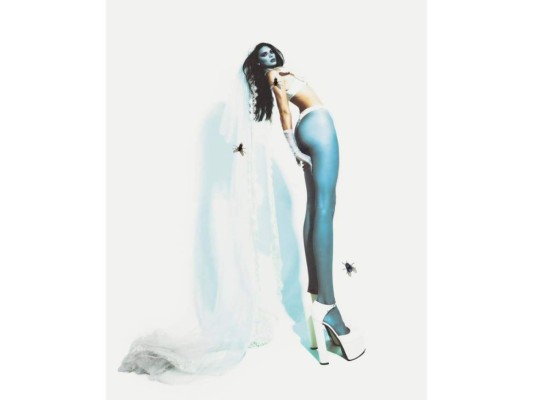 Kendall Jenner como Emily del Cadáver de la Novia.