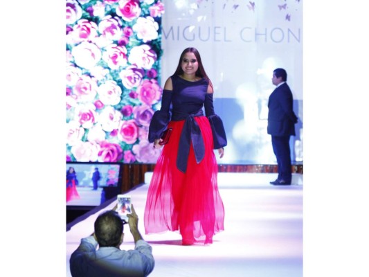 Spring Fashion Show 2016 de los seniors EIS  