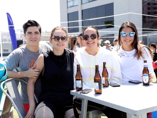 Asana Yoga y Michelob Ultra presentaron Rooftop Yoga 2019