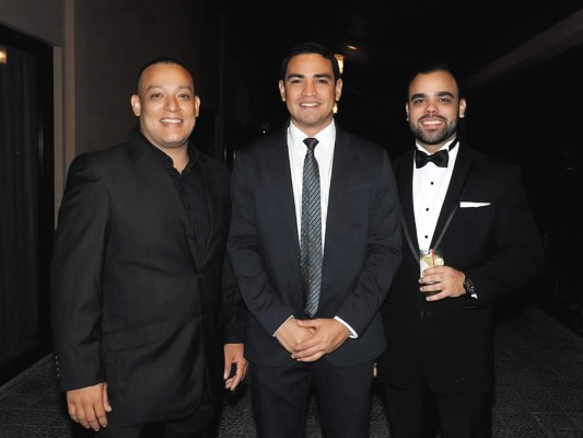 José Miguel y María Lucía celebran boda religiosa   