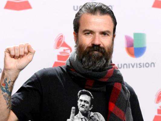 4. El cantante Pau Donés perdió la batalla contra el cáncer del colon el 9 de junio de este año, después de cinco años de lucha.