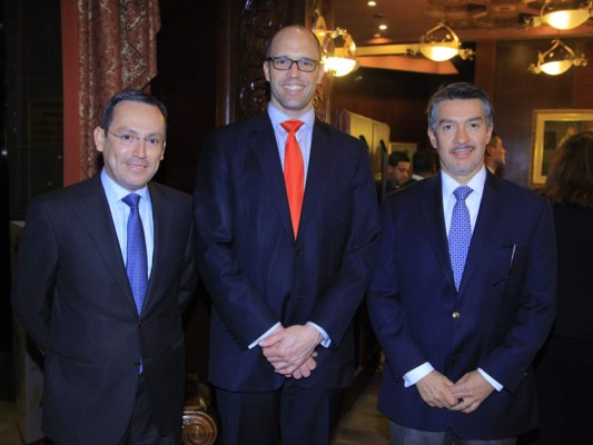 Cena con Felipe Calderón