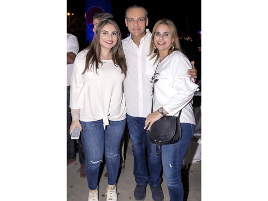 Valeria, José y Suad Boadla.