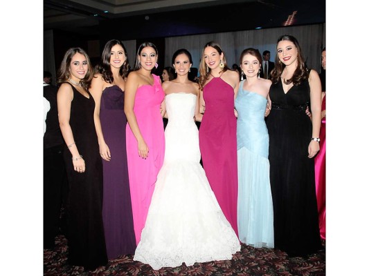 La boda religiosa de Jonathan Park y Daniela Ferrufino