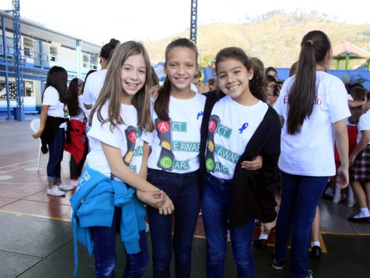 Concierto anti bullying en Macris School