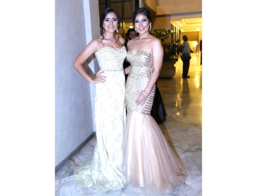 Mayan School celebra su prom al estilo los Oscar