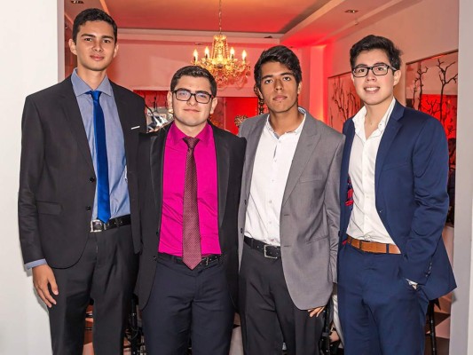 La generación 2019 de Seran School celebra su dinner  