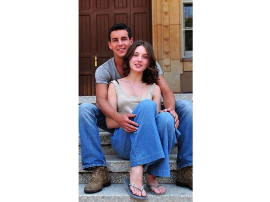 Aunque la relación de Babi y Hache se pasó a la vida real, no duró debido a los distintos papeles protagónicos de ambas celebridades, que causó su separación. ¡Soñábamos con verlos juntos siempre!