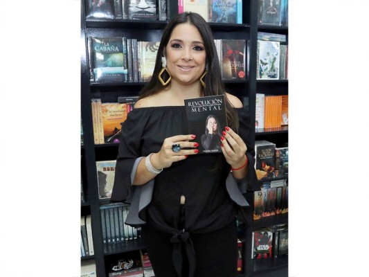 Claudia Zablah presenta su libro “Revolución Mental”