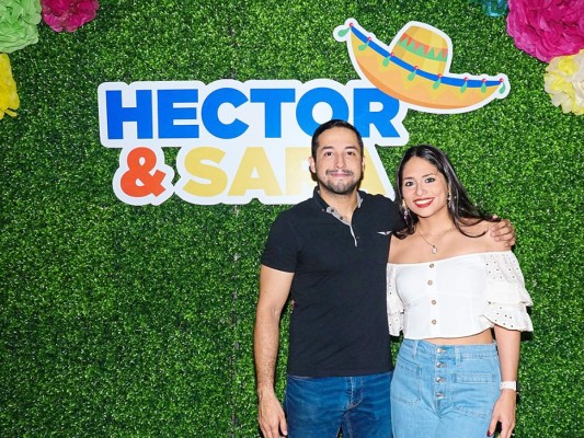 Los novios Héctor Bustillo y Sara Bogran, disfrutaron de una alegre despedida de solteros estilo mexicano.