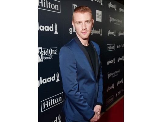 5- Daniel Newman: A principios de 2017, el actor, a través de un vídeo, salió del armario públicamente con un mensaje muy claro: todos deberían no ocultar su orientación sexual, ya que 'daña a centenares de millones de personas'.
