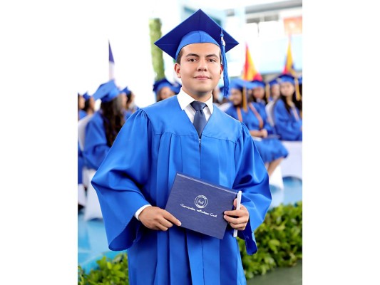 Graduación de la clase 2019 de Macris School