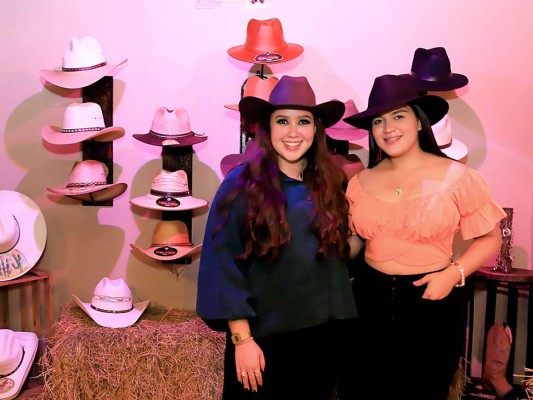 Inauguración de Steak House Hacienda Yuro