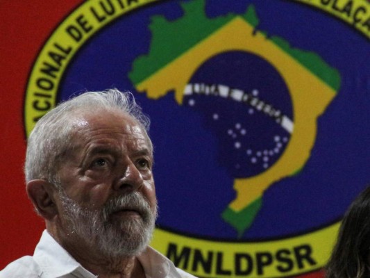 Luiz Inácio Lula da Silva<br/>El ex presidente de Brasil y amigo de Manuel Zelaya también asistirá a la toma.