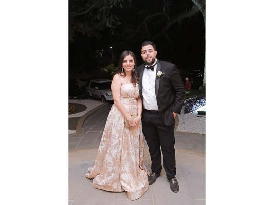 Juan Jaar y Lisa Hepburn celebran fiesta nupcial  