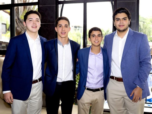 El seniors brunch de la escuela Internacional Sampedrana 2017  