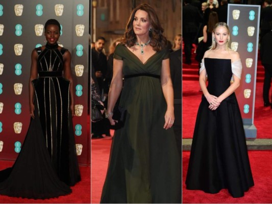 Lupita Nyong´o, La duquesa de Cambridge, Jennfier Lawrence, algunas de las favoritas en la red carpet de los BAFTA 2018, el dress code fue similar al de los Golden Globes en total black apoyando a la lucha contra el acoso bajo el lema #TimeisUP. Kate Middleton no vistió propiamente de negro, por temas de protocolo real pero sin embargo llevó algunos accesorios alusivos al lema y lució su avanzado estado de embarazo (fotos: AFP)