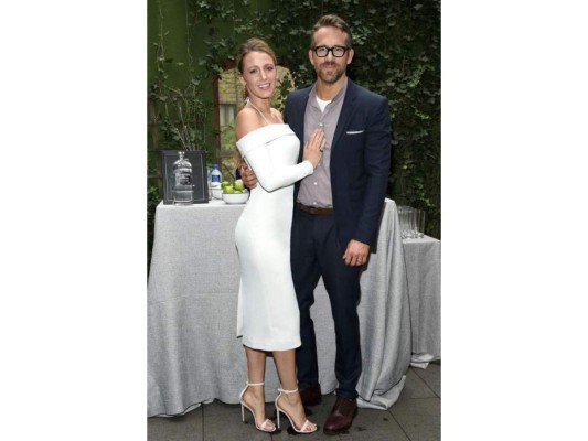 1. Blake Lively y Ryan Reynolds<br/>Lo han celebrado de una manera muy privada en Carolina del Sur.