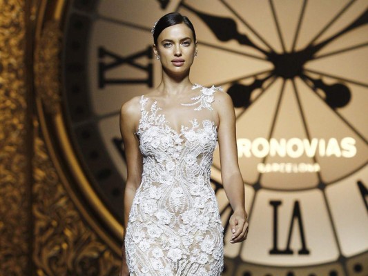 Atelier Pronovias enamora con su propuesta en Barcelona Bridal Week