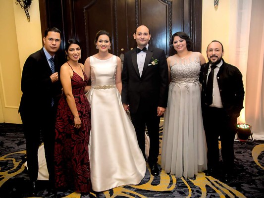 La boda de Azaria Martínez y Fernando Torres