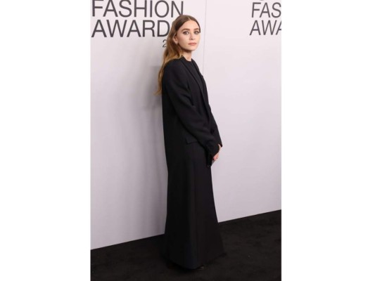 Ashley Olsen en uno de sus propios diseños.