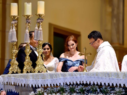 La boda eclesiástica de María Fernanda Rivera y John Kewish