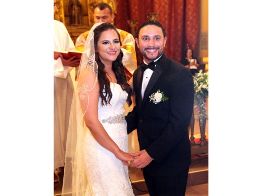 Boda de Mariela Girón y Luis Mario Hernández