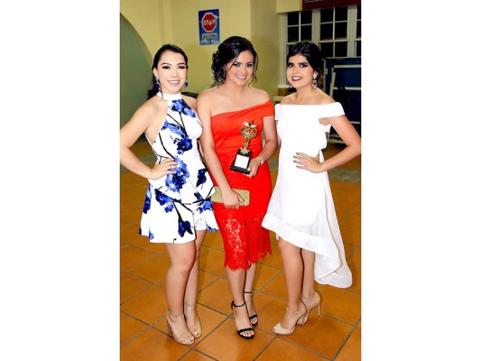 Lari Amaya, Kryzzia López y Tiffany Mejía. Foto: Gustavo Banegas