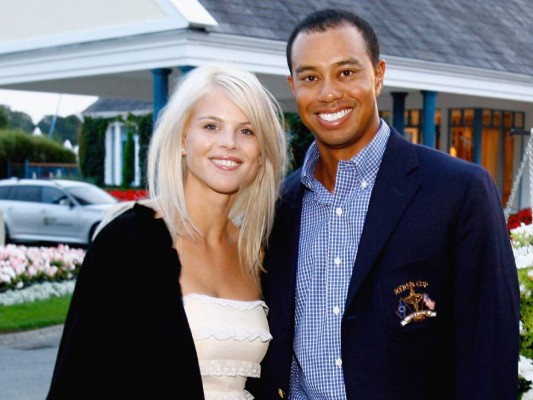 Tiger Woods también es fichado como un gran infiel. En un accidente automovilístico destapó sus múltiples infidelidades, lo que desembocó en uno de los divorcios más publicitados y uno de los más caros de la historia. El golfista y la modelo sueca Elin Nordegren pusieron fin a su matrimonio por esto.