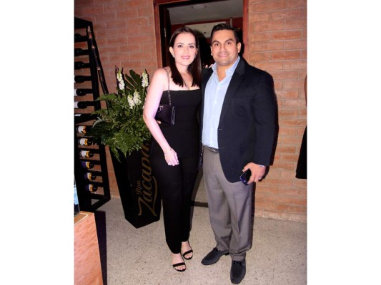 Elegante presentación de Ron Zacapa Edición Negra  