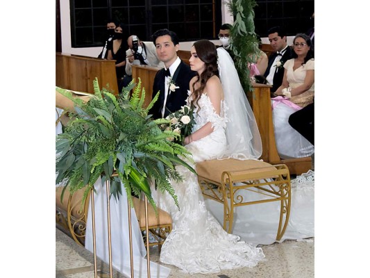 La boda eclesiástica de Paola Pineda y Alejandro Martínez    
