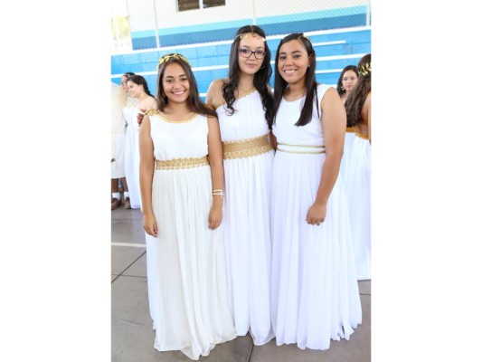 Macris School Seniors Greek Day