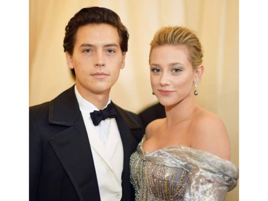 Cole Sprouse confirma su rompimiento con Lili Reinhart