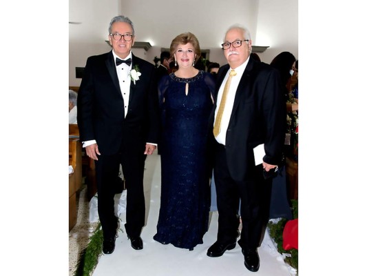 La boda eclesiástica de Paola Pineda y Alejandro Martínez    
