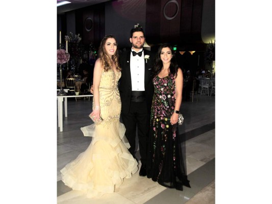 Elegante recepción para Jacobo y Nathalie Handal  