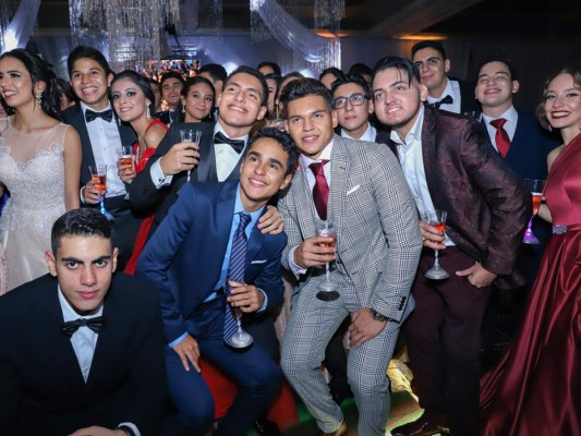 Fiesta de los seniors Dowal School