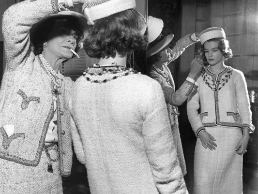 Classy and Fabulous: Cosas que no sabías de la famosa diseñdora Coco Chanel  